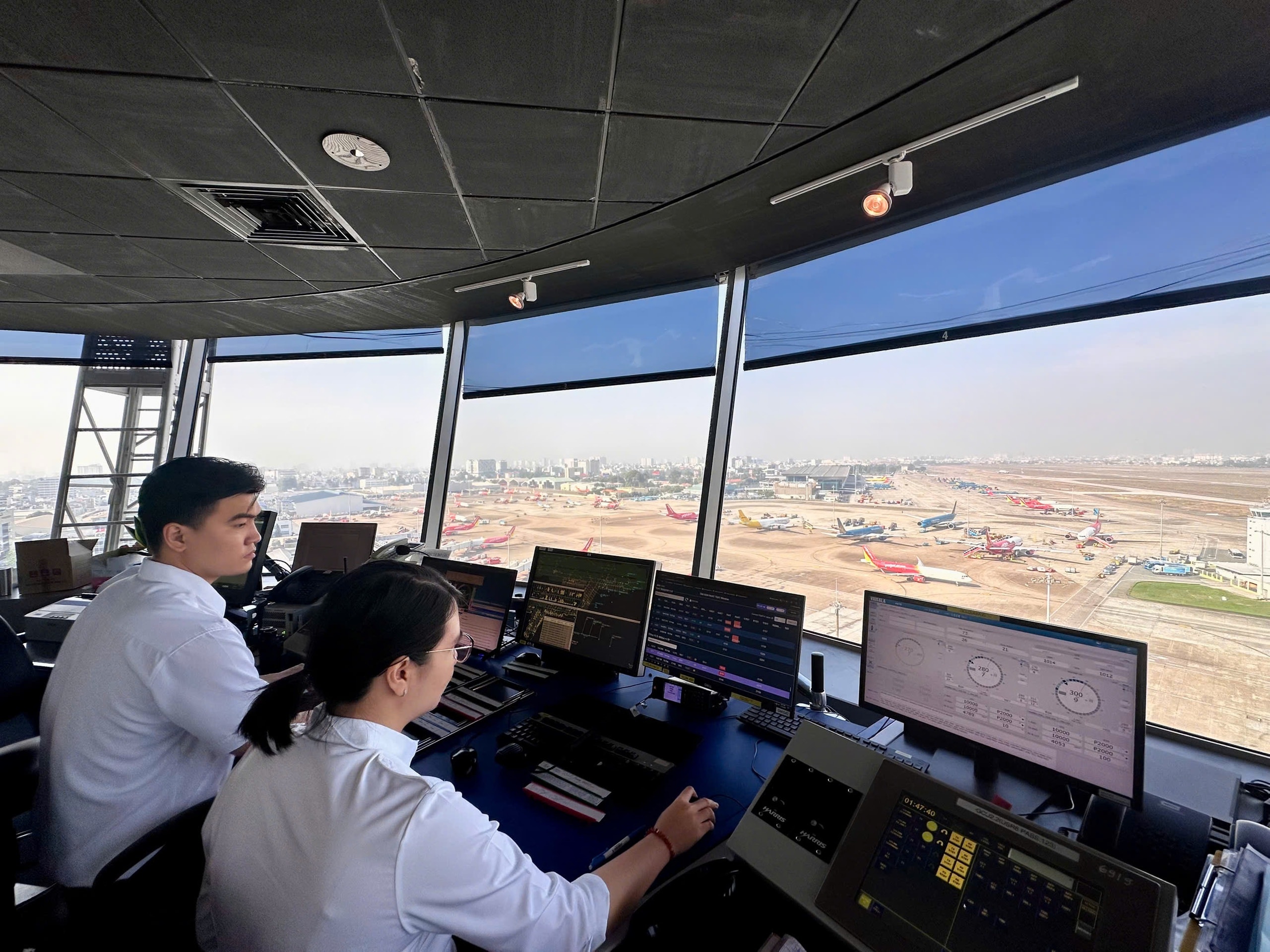 Tân Sơn Nhất lập kỷ lục hơn 1.000 chuyến bay/ngày dịp cận Tết - Ảnh 1.