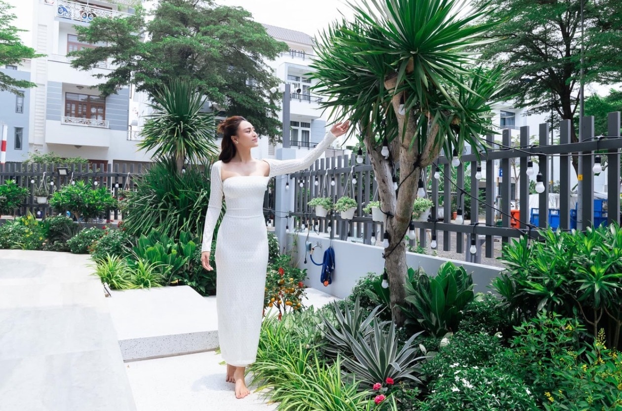 'Ngọc nữ màn ảnh' tuổi Ngọ nổi đình đám, U40 giàu có nhưng vẫn độc thân - 2