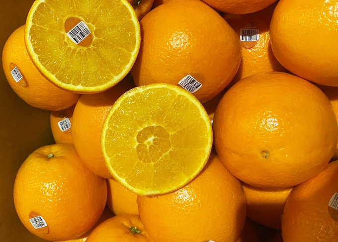 Ăn trái cây nên ưu tiên các loại ít ngọt, giàu chất xơ và chất chống oxy hóa. Ảnh: Bích Diệp