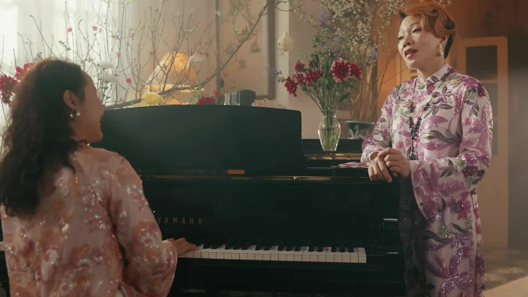 Hà Trần hát về những sắc hoa xuân