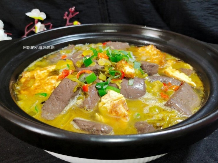 Nấu thịt đông ngày Tết: Đừng quên thêm thứ này vào nồi, thịt trong veo đậm vị - Ảnh 4.