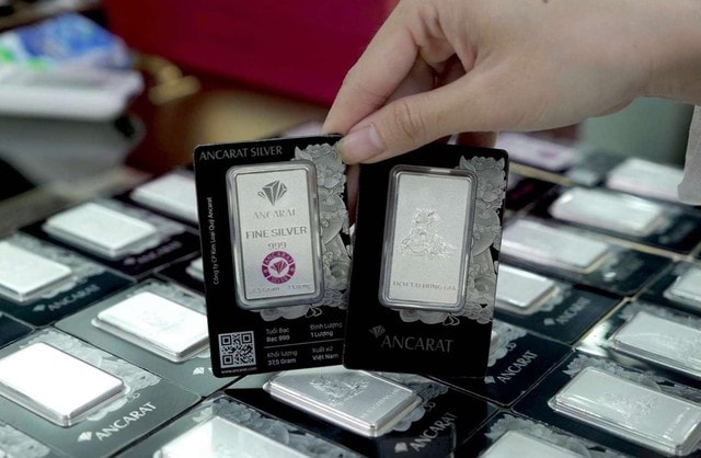 Giá bạc hôm nay 14/2: Bạc thế giới phục hồi, trong nước vẫn đà giảm 5-6 triệu đồng/kg- Ảnh 1.