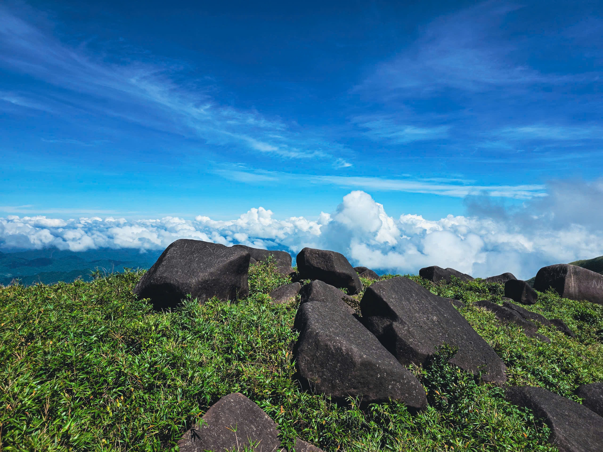 Du xuân trên "nóc nhà Quảng Trị" giữa mây Trường Sơn - Ảnh 21.