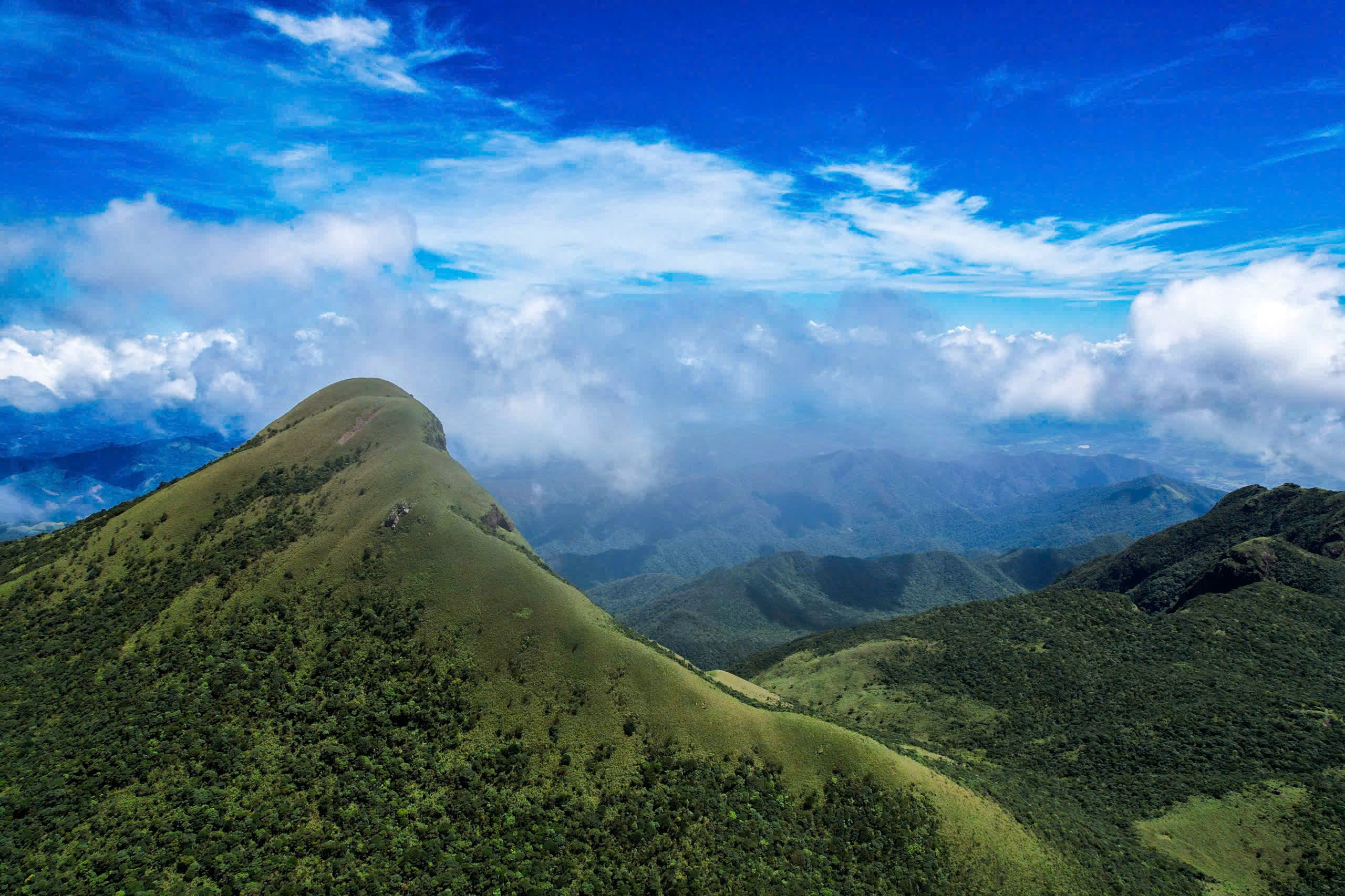 Du xuân trên "nóc nhà Quảng Trị" giữa mây Trường Sơn - Ảnh 15.
