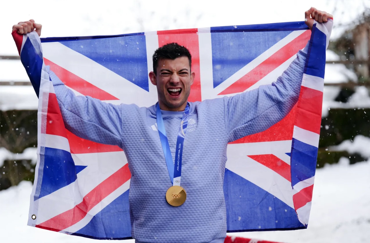Matt Weston giành HCV nội dung nam môn trượt băng nằm sấp tại Thế vận hội Mùa đông 2026. (Nguồn: The Sun)