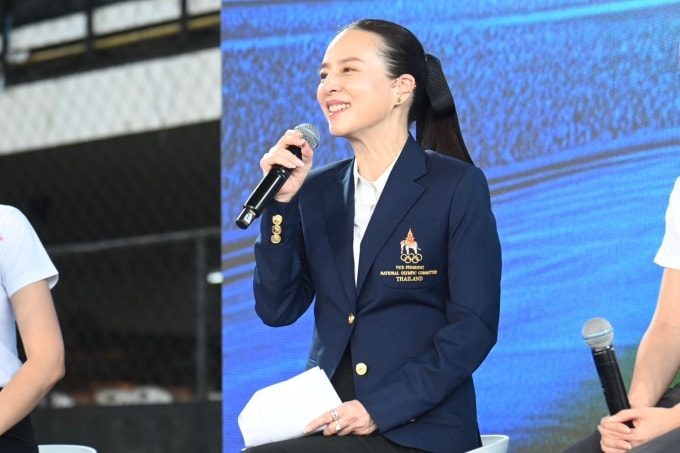 Chủ tịch LĐBĐ Thái Lan Nualphan Lamsam tham dự lễ bốc thăm Giải bóng đá 7 người Madam Cup 2025-2026 ở Bangkok, Thái Lan vào ngày 13/2/2026. Ảnh: Madam Pang