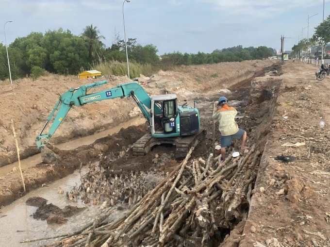 Tiến độ thi công tại ĐT975. Ảnh: Sun Group