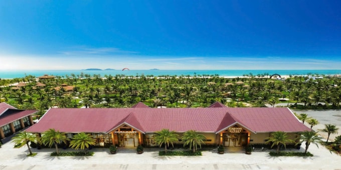 Tổ hợp siêu thị - nhà hàng - cà phê CaraMart đã vận hành tại dự án. Ảnh: KN Cam Ranh