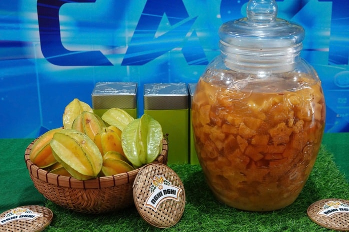 Cô giáo Cần Thơ khởi nghiệp thành công từ mứt khế chua , nâng tầm giá trị trái cây - Ảnh 3.