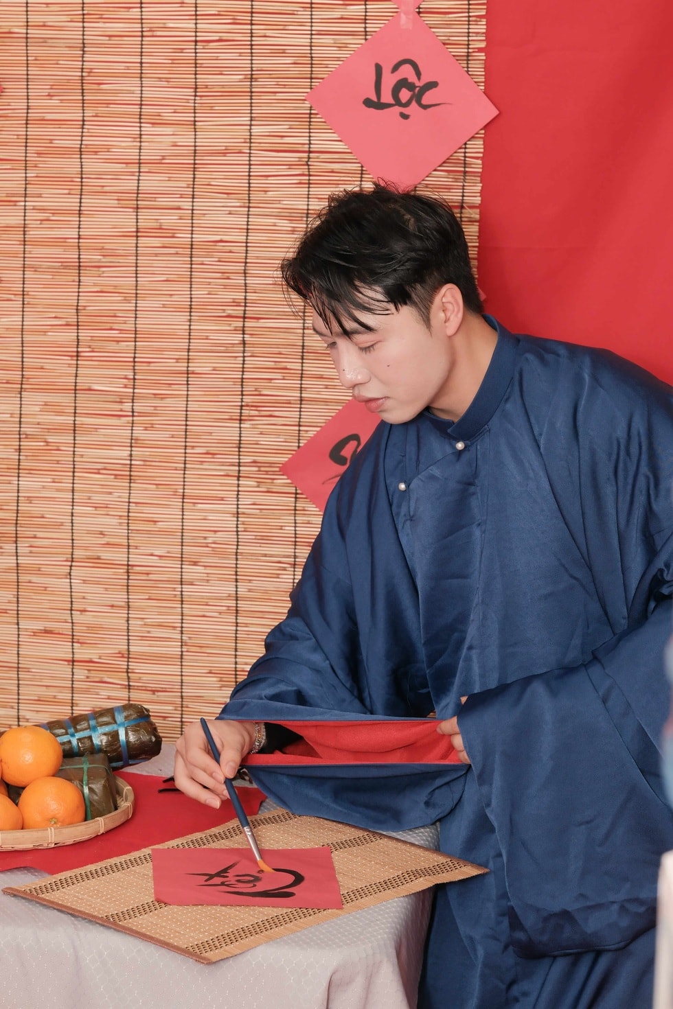 Lao động Việt ở nước ngoài đón Tết xa nhà, nuốt nước mắt để đổi ấm no - 6