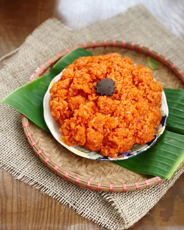 Mách bạn cách nấu xôi gấc cúng Tết để năm mới "đỏ như son" - Ảnh 2.