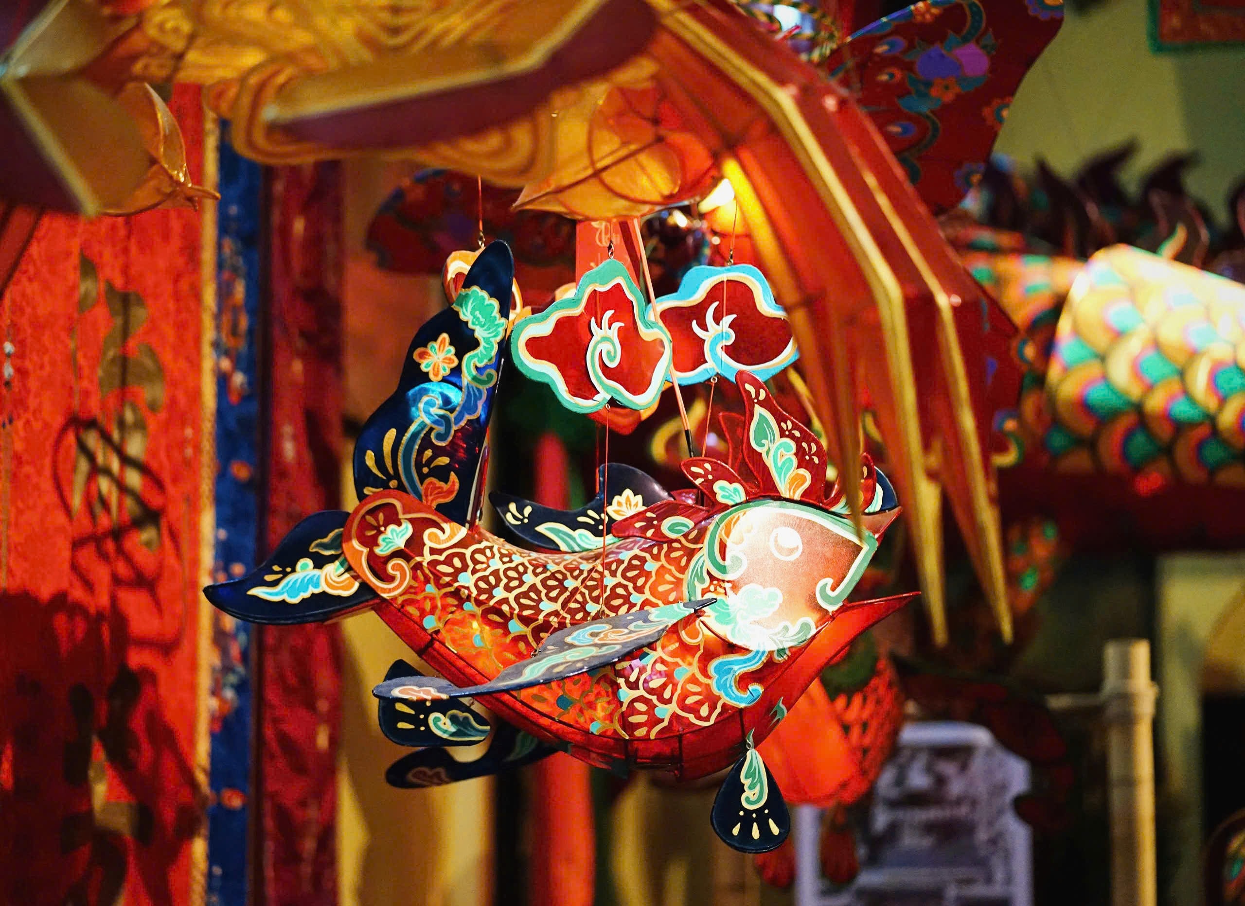 Giảng viên, sinh viên tìm cảm hứng từ triển lãm phục dựng đèn lồng xưa- Ảnh 8.