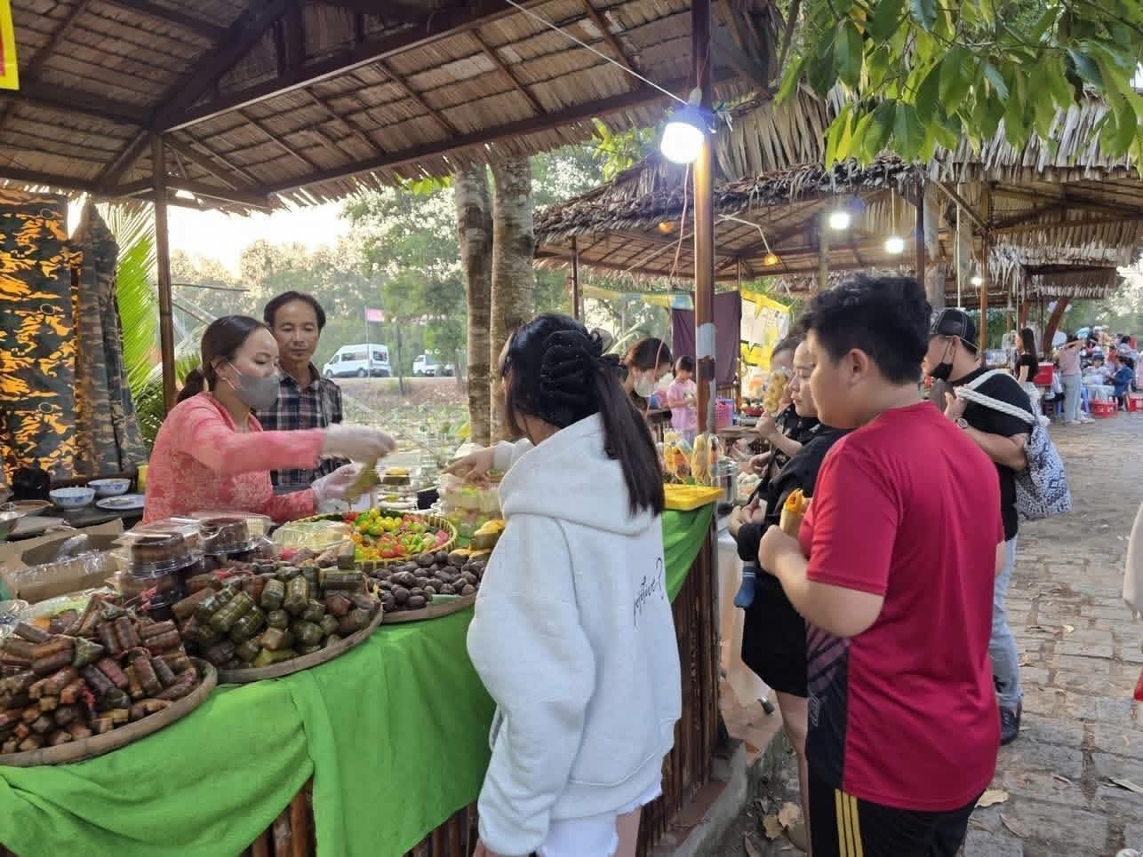 Dân dã các mô hình chợ quê tại Đồng Tháp - Ảnh 15.