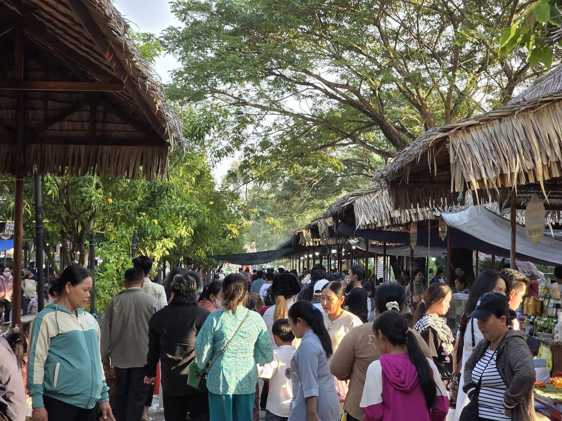 Dân dã các mô hình chợ quê tại Đồng Tháp - Ảnh 16.