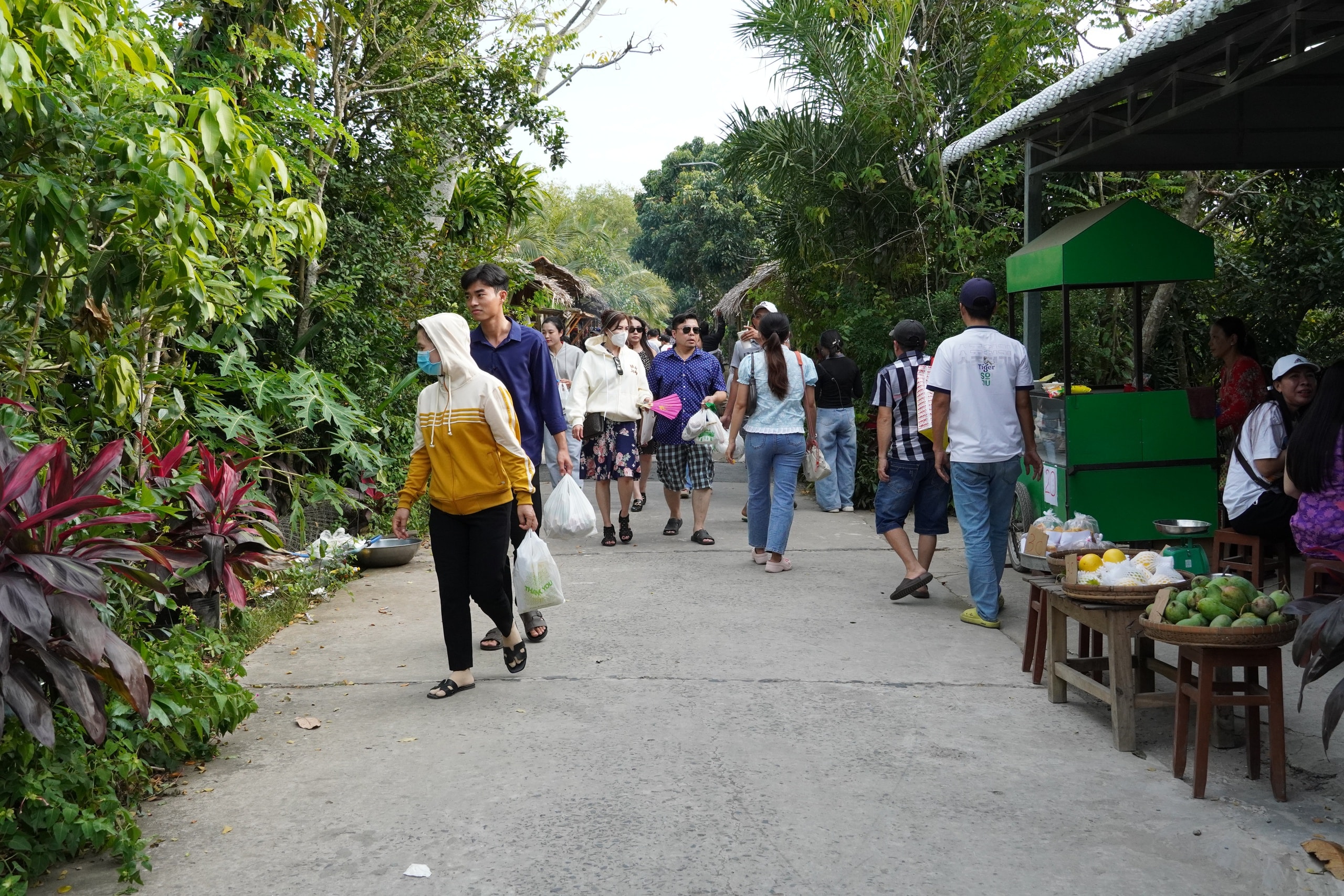 Dân dã các mô hình chợ quê tại Đồng Tháp - Ảnh 1.