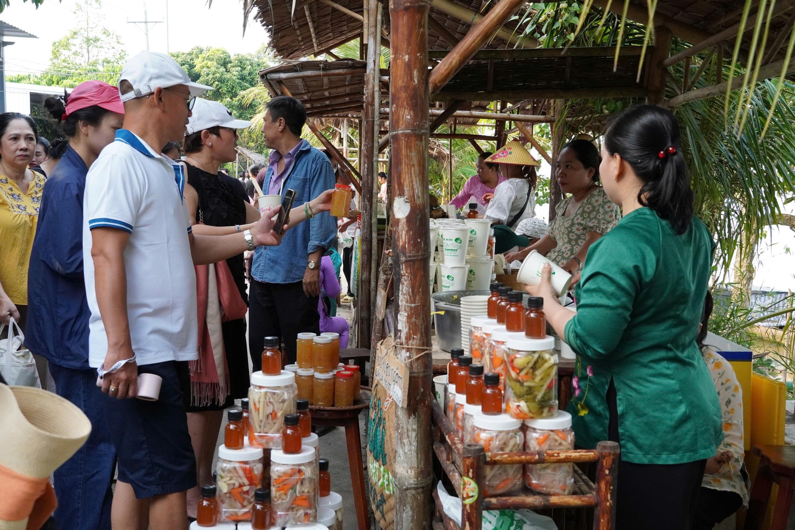 Dân dã các mô hình chợ quê tại Đồng Tháp - Ảnh 31.