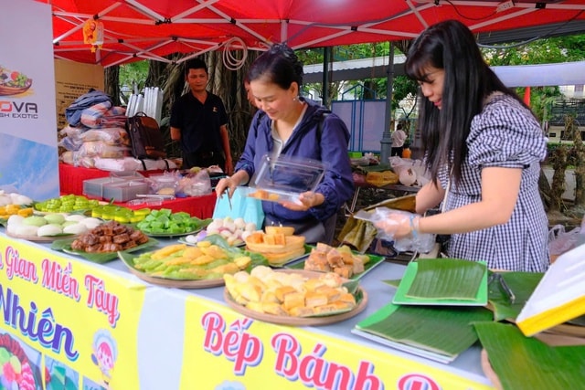 Tái hiện Tết quê xưa qua lễ hội 