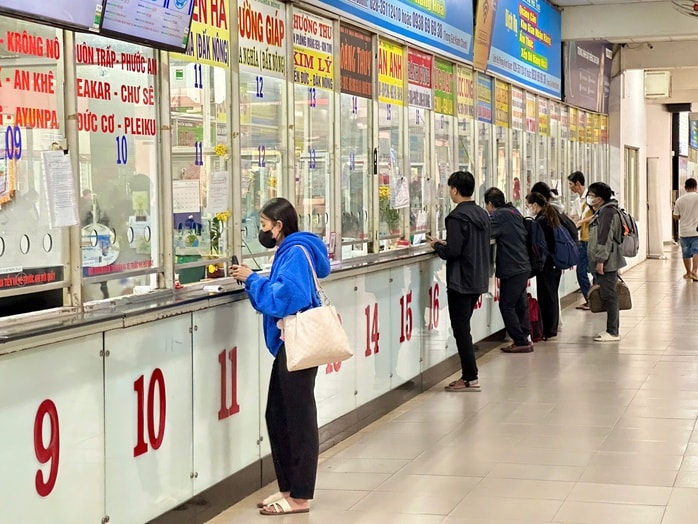 Tết Dương lịch 2026, một bến xe TPHCM dự kiến tăng 50% lượng khách - Ảnh 2.