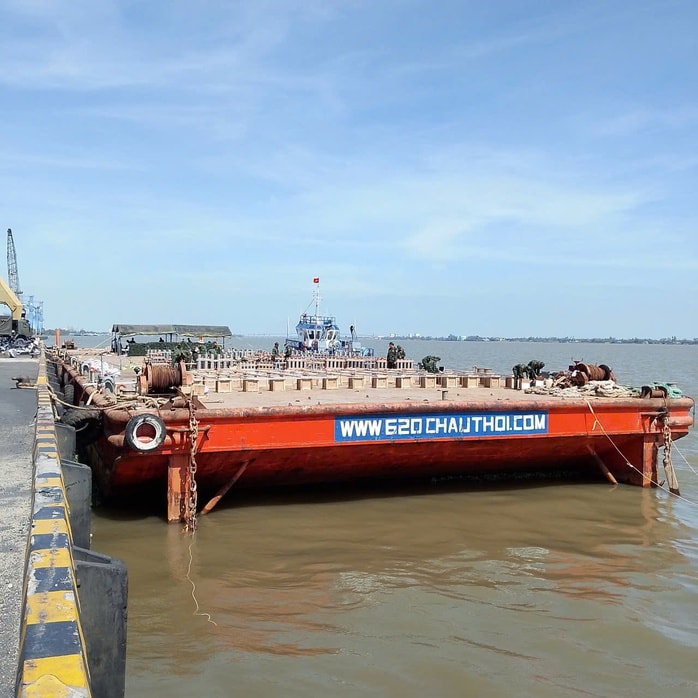 CLIP: Cận cảnh trận địa pháo hoa tầm cao sẵn sàng thắp sáng bầu trời Cần Thơ trong đêm giao thừa - Ảnh 1.