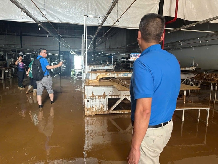 Doanh nghiệp Bảo hiểm vượt bão lũ 2025: Hỗ trợ khẩn cấp cho người dân - Ảnh 4.