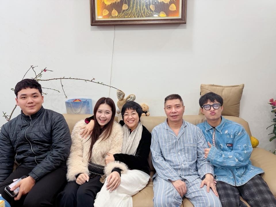 Công Lý ảnh 1 Cong Ly anh 1