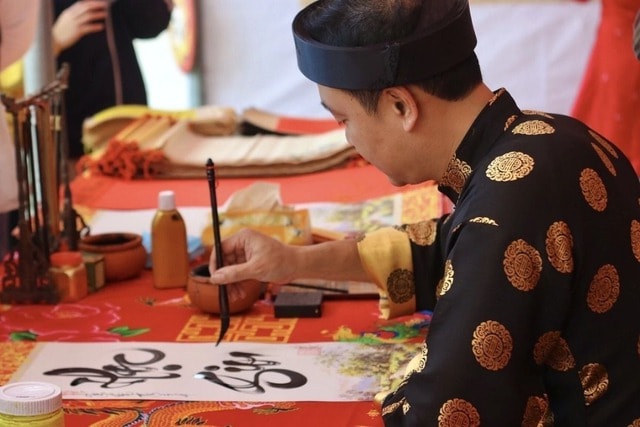 Khai bút đầu năm 2026 ngày, giờ nào đẹp? Thủ tục thực hiện khai bút sao cho đúng?- Ảnh 1.