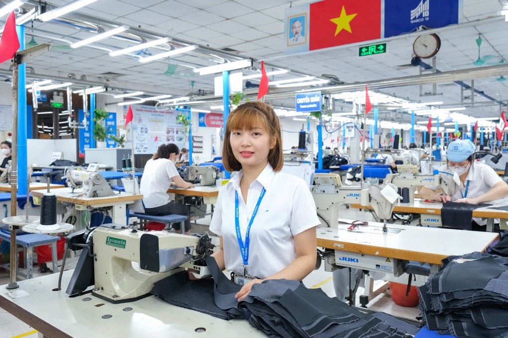 Người lao động được mua cổ phần giá 60% mệnh giá khi cổ phần hóa - 1