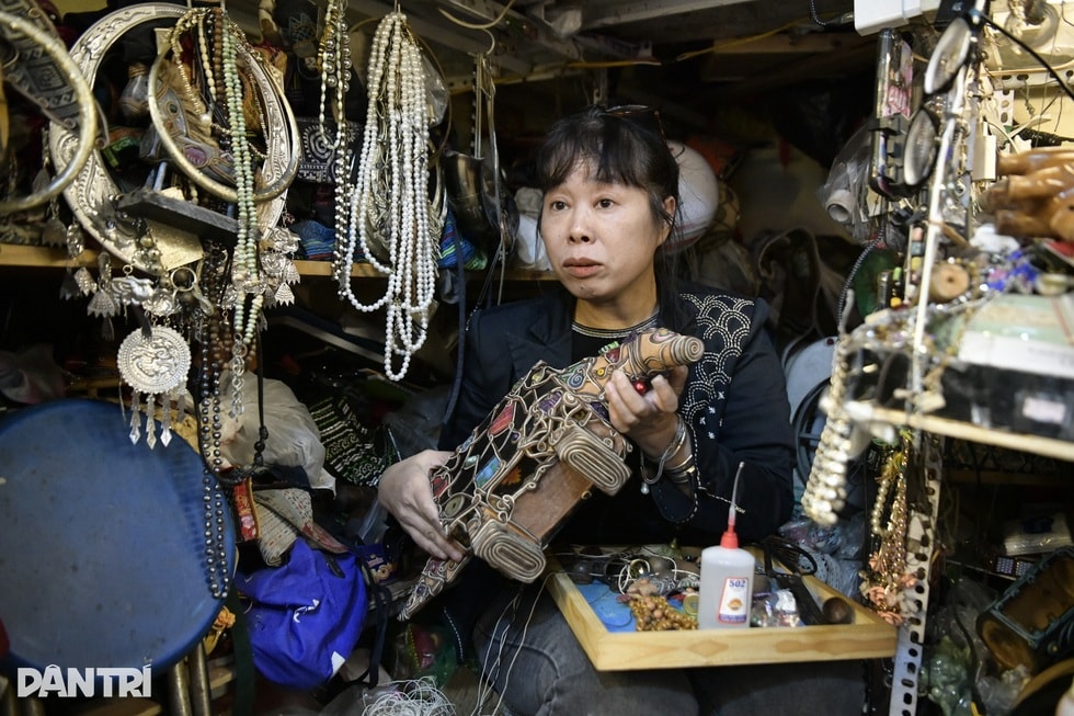 Chuyện nghề đặc biệt của chủ tiệm ở Hà Nội 30 năm không đóng cửa ngày Tết - 2 Chuyện nghề đặc biệt của chủ tiệm ở Hà Nội 30 năm không đóng cửa ngày Tết - 2