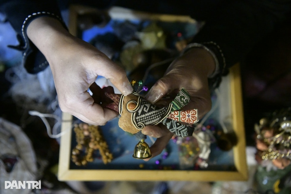 Chuyện nghề đặc biệt của chủ tiệm ở Hà Nội 30 năm không đóng cửa ngày Tết - 3 Chuyện nghề đặc biệt của chủ tiệm ở Hà Nội 30 năm không đóng cửa ngày Tết - 3