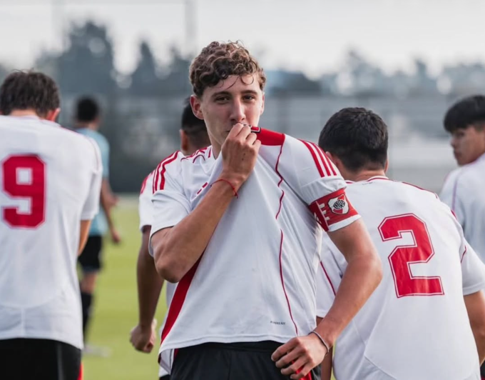 Scarlato mừng bàn thắng trong màu áo U16 River Plate. Ảnh: River Plate