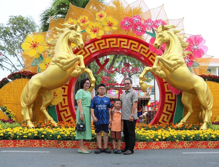 VIDEO: Ký ức Tết xưa ùa về ở chợ quê giữa phố  - Ảnh 13.