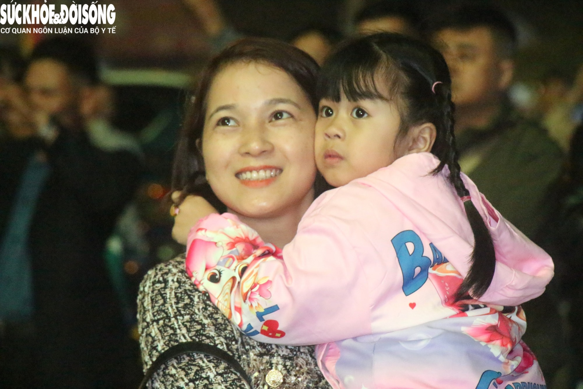 Chuyện chưa biết về xin lộc đêm Giao thừa ở ngôi đền thiêng thờ thần rắn- Ảnh 20. Chuyện chưa biết về xin lộc đêm Giao thừa ở ngôi đền thiêng thờ thần rắn- Ảnh 20.