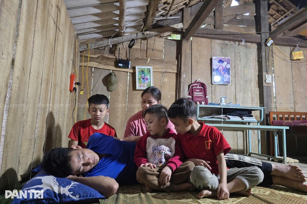 “Tết này, em ước có tiền mua thuốc cho chồng, các con có manh áo mới” - 2 “Tết này, em ước có tiền mua thuốc cho chồng, các con có manh áo mới” - 2