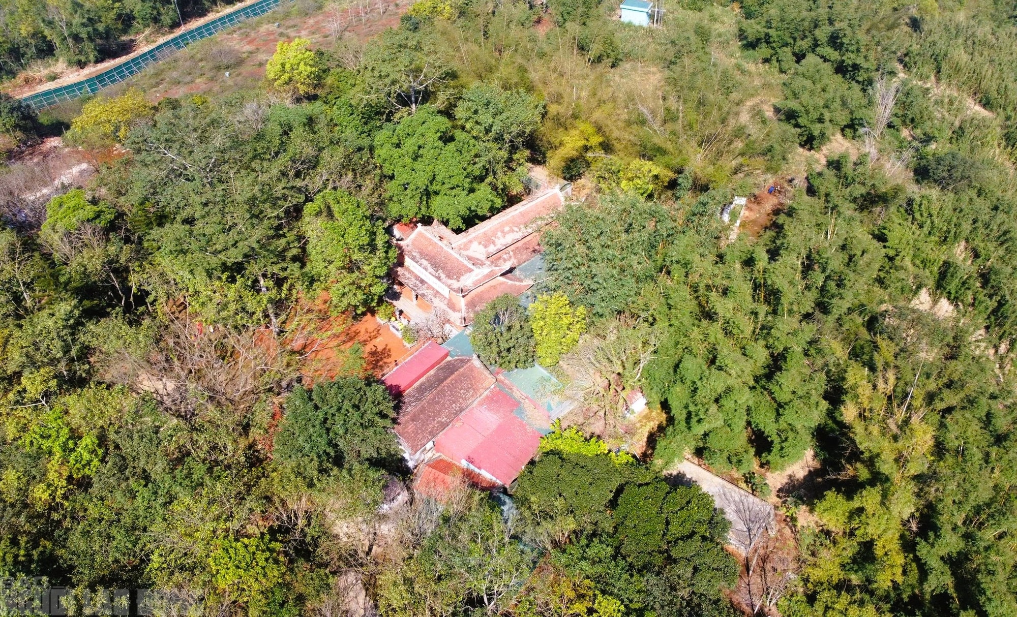 Khách du lịch tấp nập đến các điểm du lịch nổi tiếng ở Thanh Hóa du Xuân - Ảnh 14.