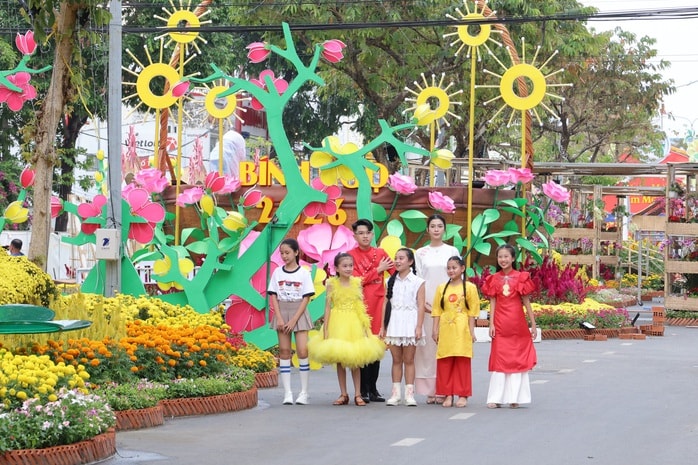 Du lịch miền Tây hút khách dịp Tết nhờ loạt trải nghiệm mới   - Ảnh 6.