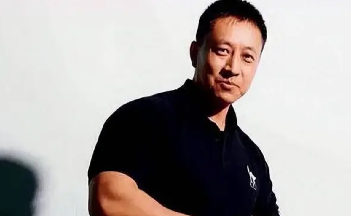 Ông từng trải qua huấn luyện chuyên nghiệp tại hơn 40 quốc gia. (Nguồn: Sohu)