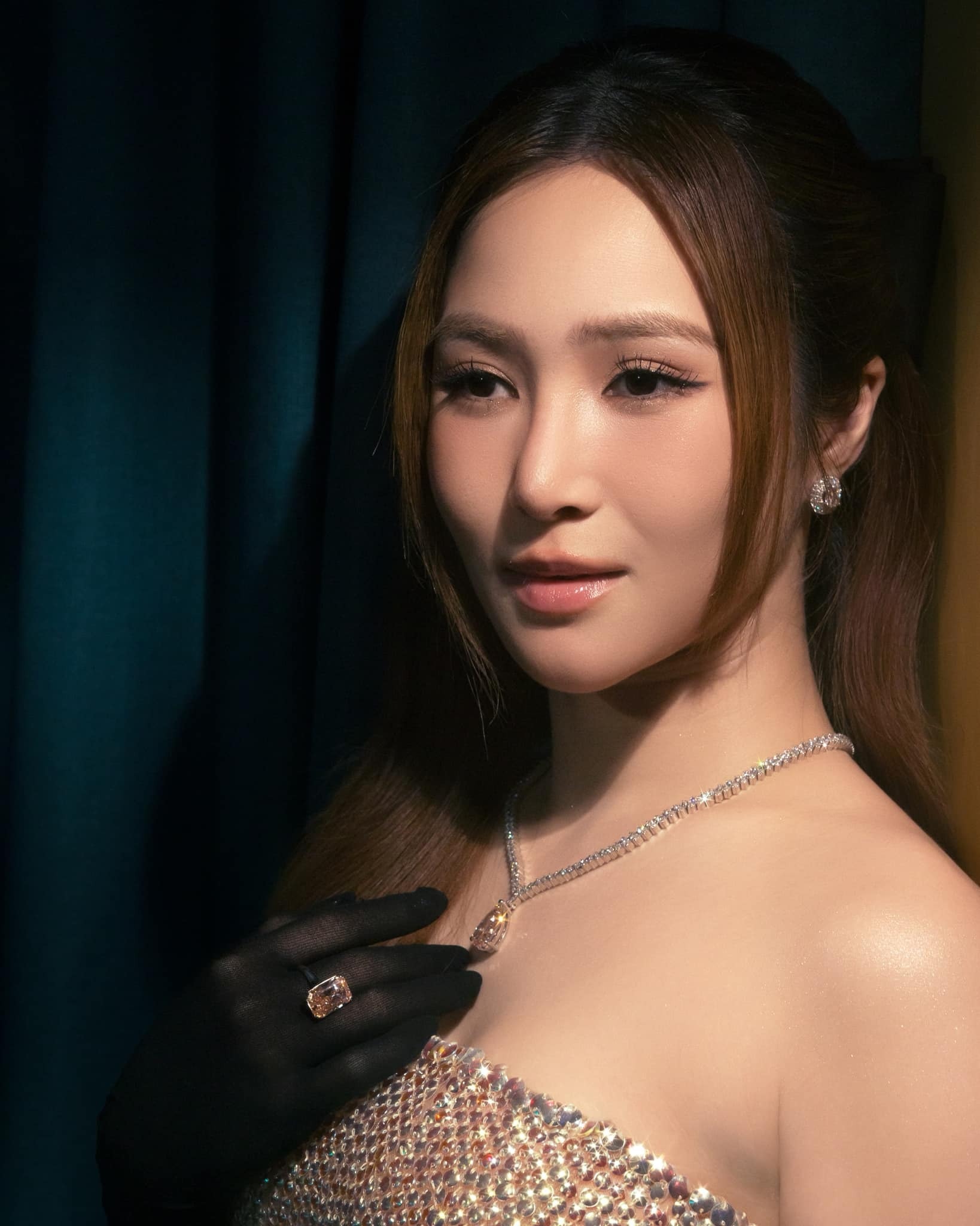 Hương Tràm đã học được cách đối diện với nỗi đau.