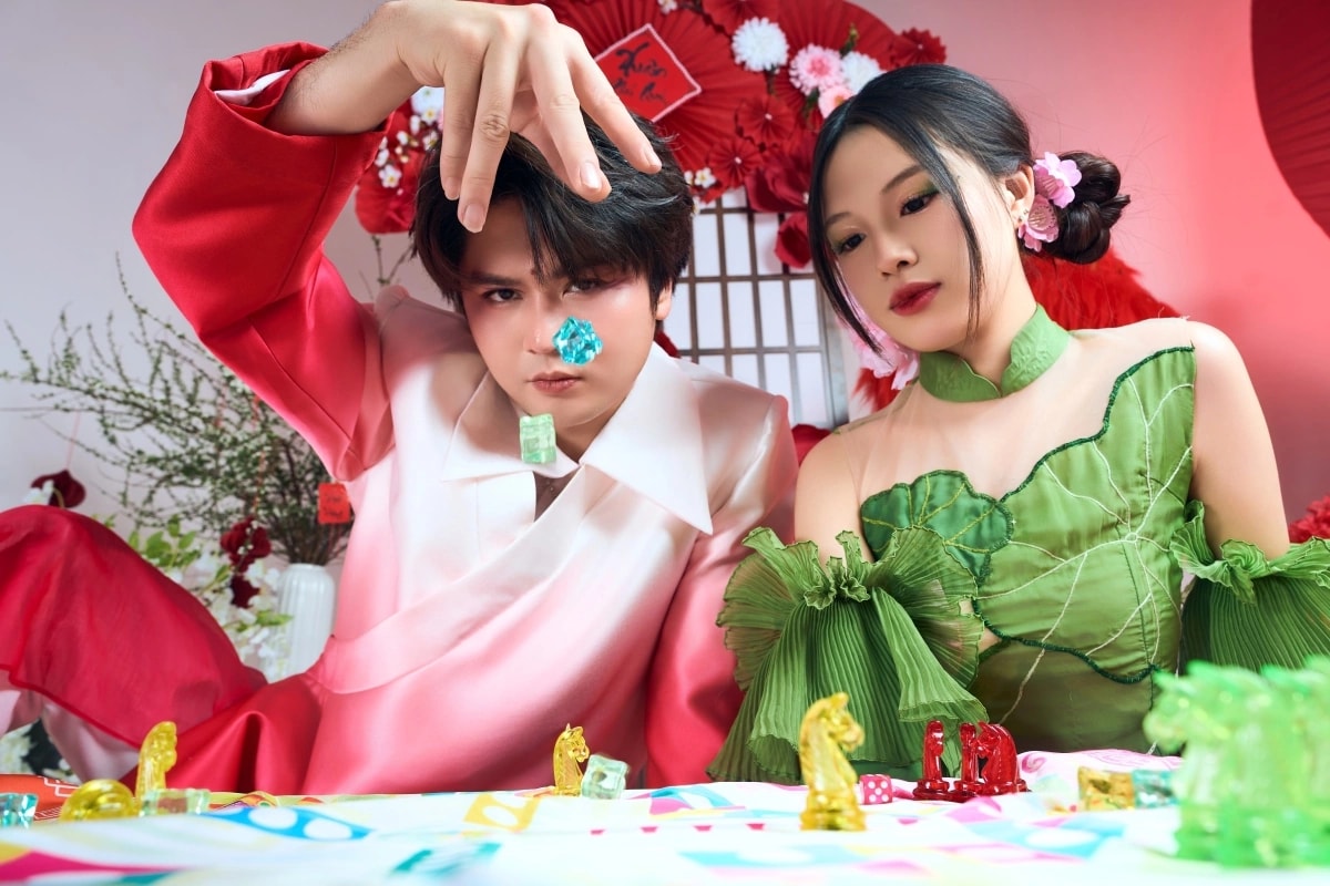 Trong bối cảnh công nghệ số phát triển mạnh, các thiết bị điện tử như điện thoại, iPad ngày càng phổ biến, anh mong những trò chơi dân gian vẫn có vị trí riêng trong đời sống của trẻ nhỏ.