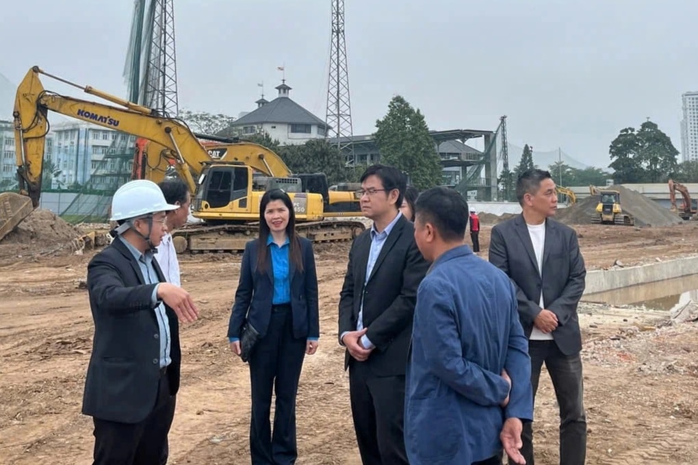 Công nhân hăng say làm việc ngày Tết, nhận tiền lương gấp 3 lần - 1