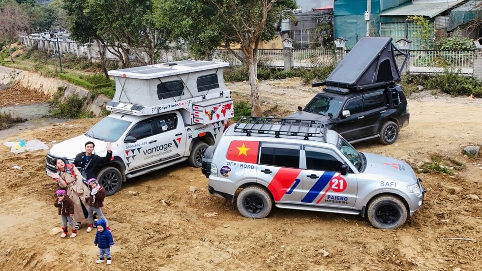 Gia đình ở TPHCM sắm “nhà di động” 1,5 tỷ đồng, xuyên Việt 1 tháng đón Tết - 1