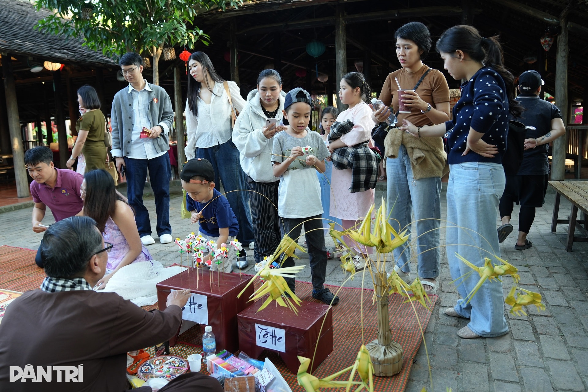 Trải nghiệm “vị” Tết xưa giữa nhịp sống hiện đại - 2