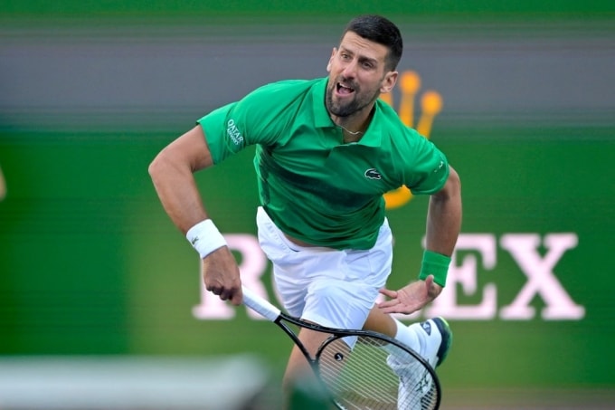 Djokovic trong trận thua Van de Zandschulp ở vòng hai BNP Paribas Open 2025, trên sân số 1, ở Indian Well Tennis Garden, California, Mỹ hôm 8/3/2025. Ảnh: Reuters