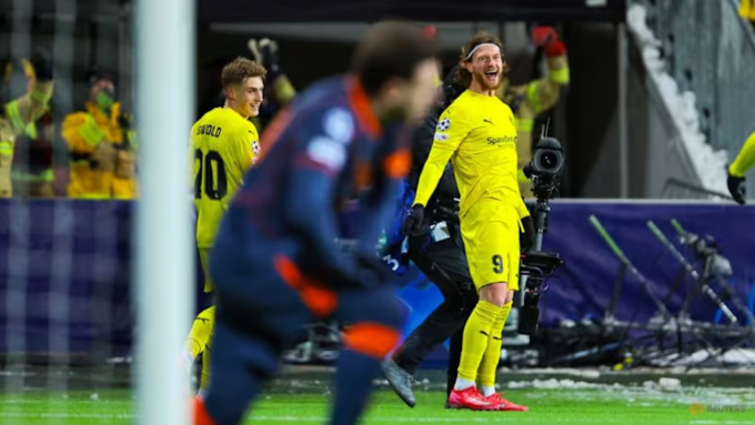 Kasper Hogh mừng bàn trong trận Bodo/Glimt thắng Inter Milan 3-1 trên sân Aspmyra, Bodo, Na Uy. Ảnh: Reuters