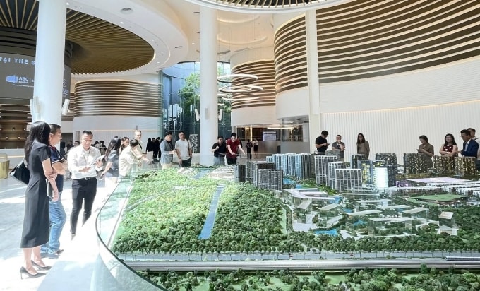 Bất động sản - Xây dựng quay lại nhóm ngành có lương khởi điểm cao nhất cho người mới. Ảnh: Hoàng Dương