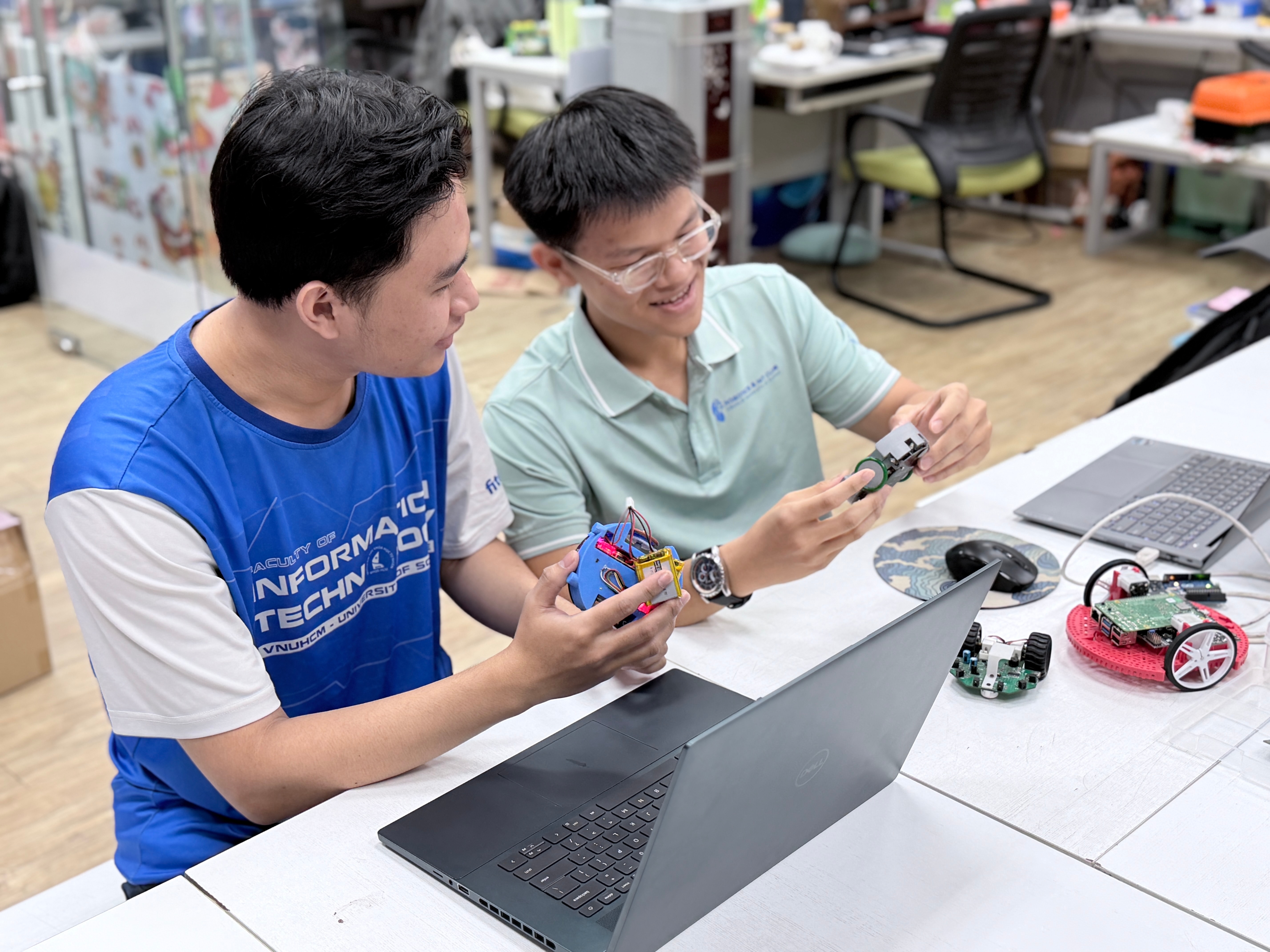 Từ nam sinh trường làng đến chủ nhân bằng sáng chế độc quyền