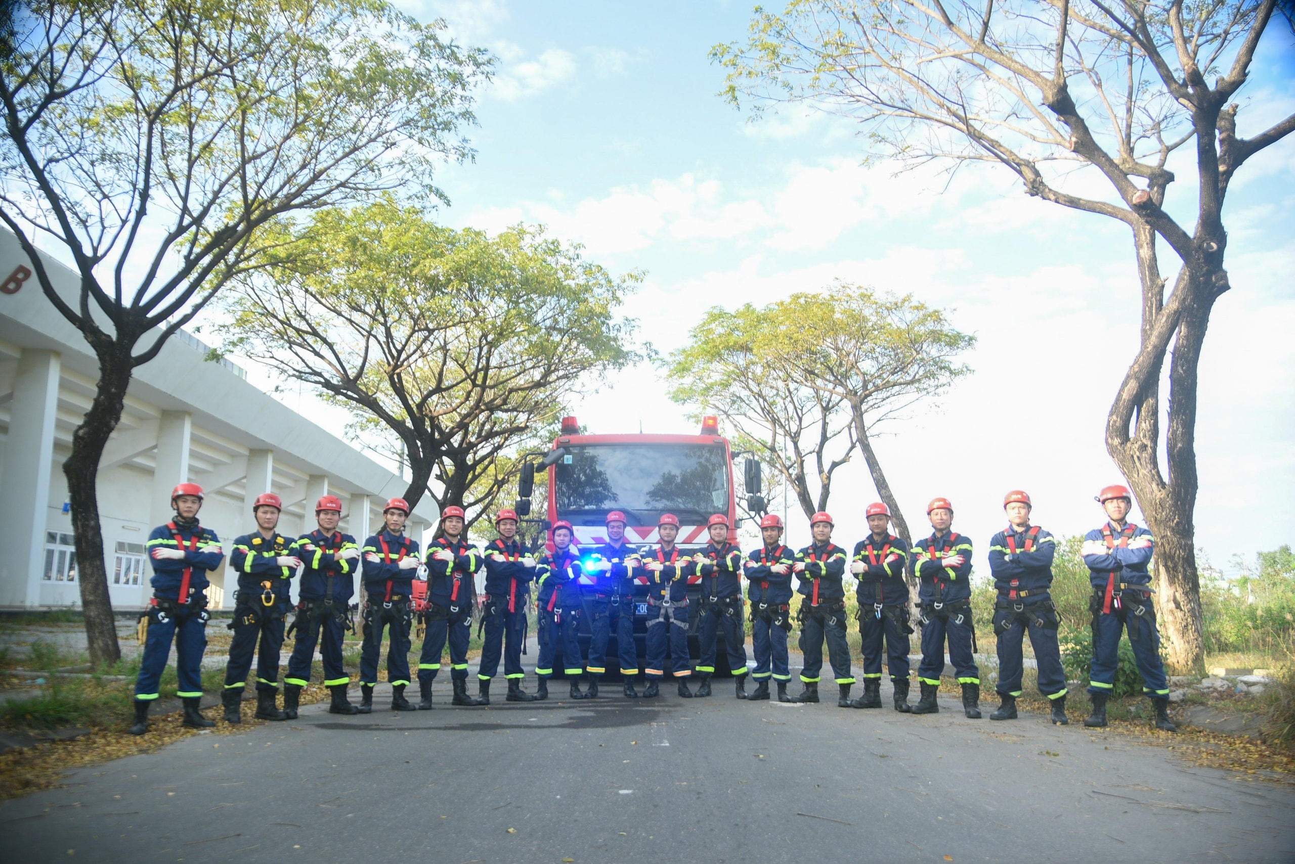 Những “người sắt” của Tổ PCCC&CNCH đặc biệt tinh nhuệ ở Đà Nẵng - Ảnh 11.