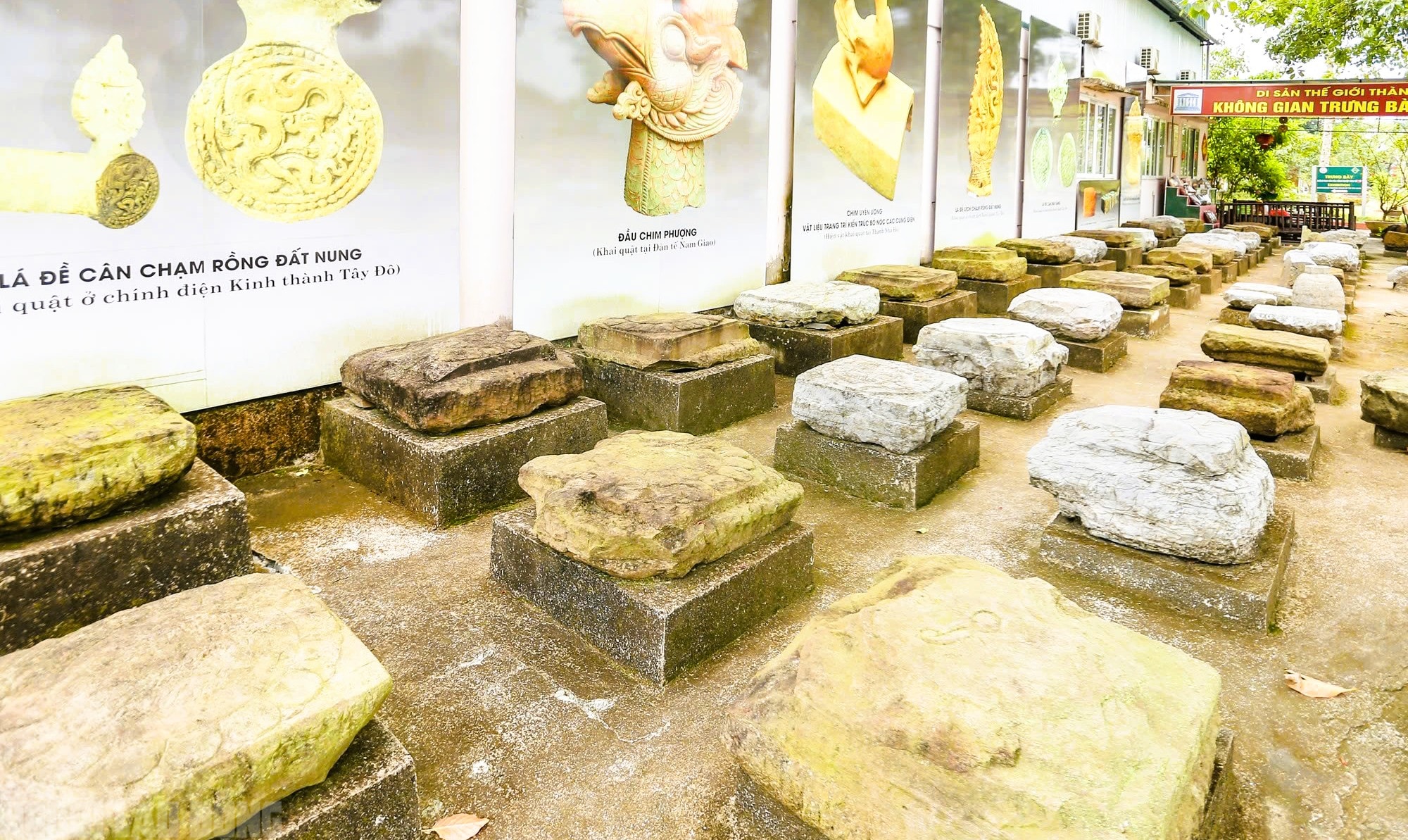 Kỳ bí những chân tảng đá hơn 600 năm ở Thành nhà Hồ - Ảnh 1.