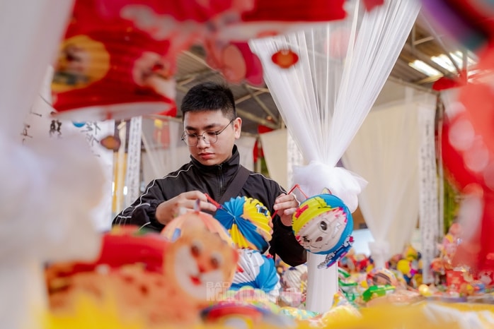 VIDEO: Ngôi chùa đặc biệt làm tết Trung thu cho những hương linh bé bỏng tại TP HCM - Ảnh 24.