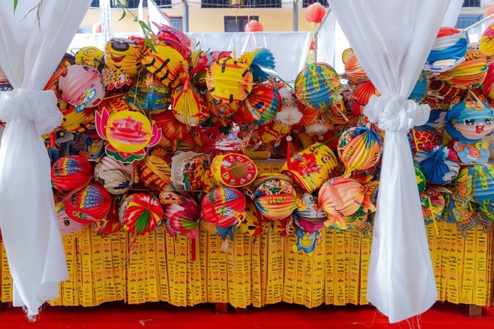 VIDEO: Ngôi chùa đặc biệt làm tết Trung thu cho những hương linh bé bỏng tại TP HCM - Ảnh 30.