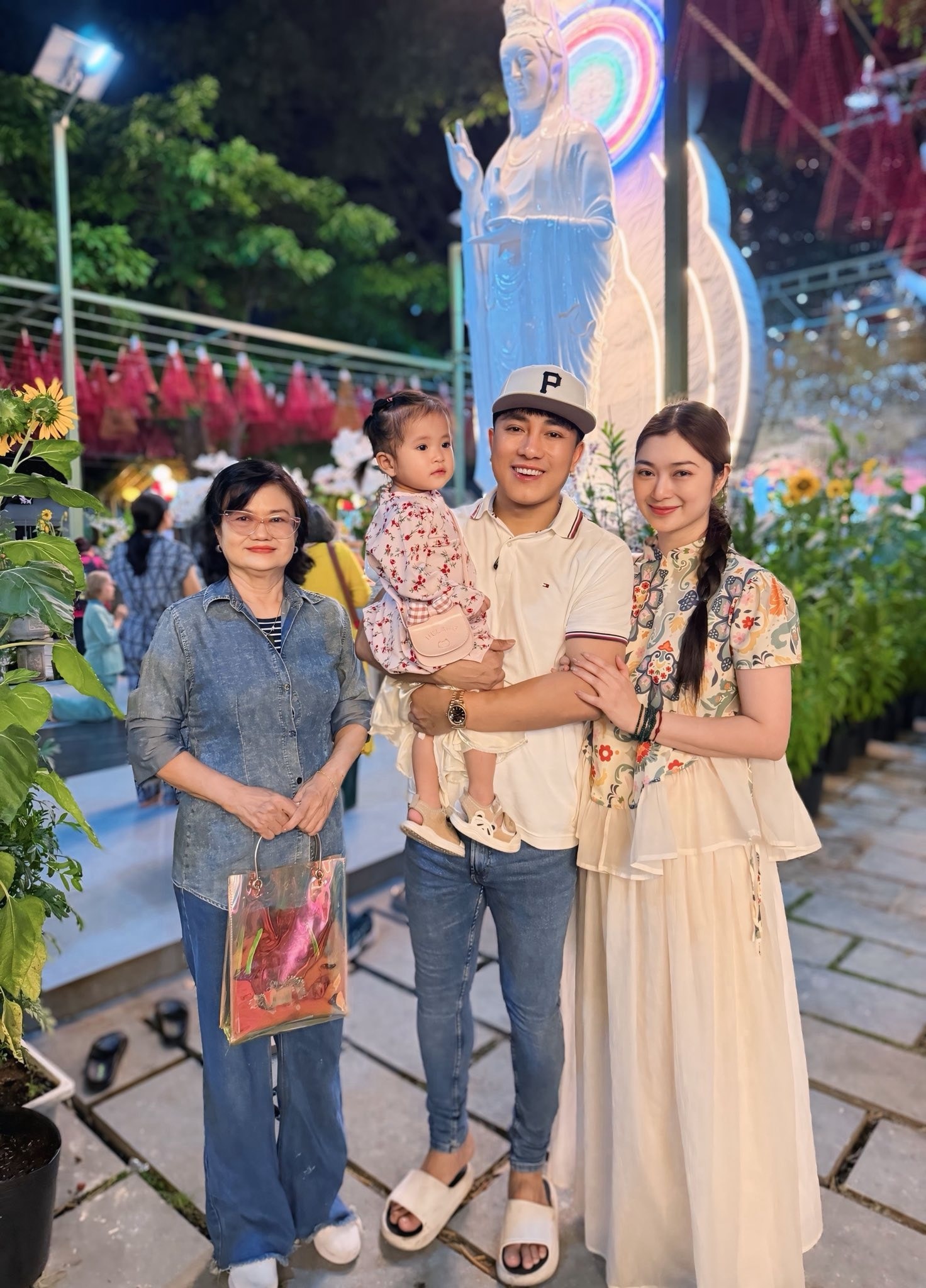 Angela Phuong Trinh anh 5